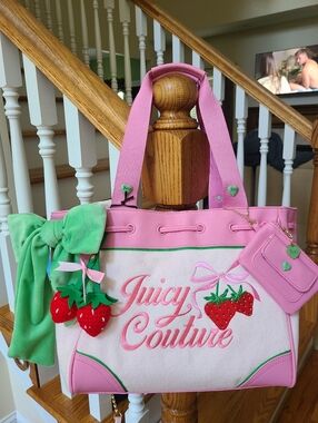 Juicy Couture Bag 🍓